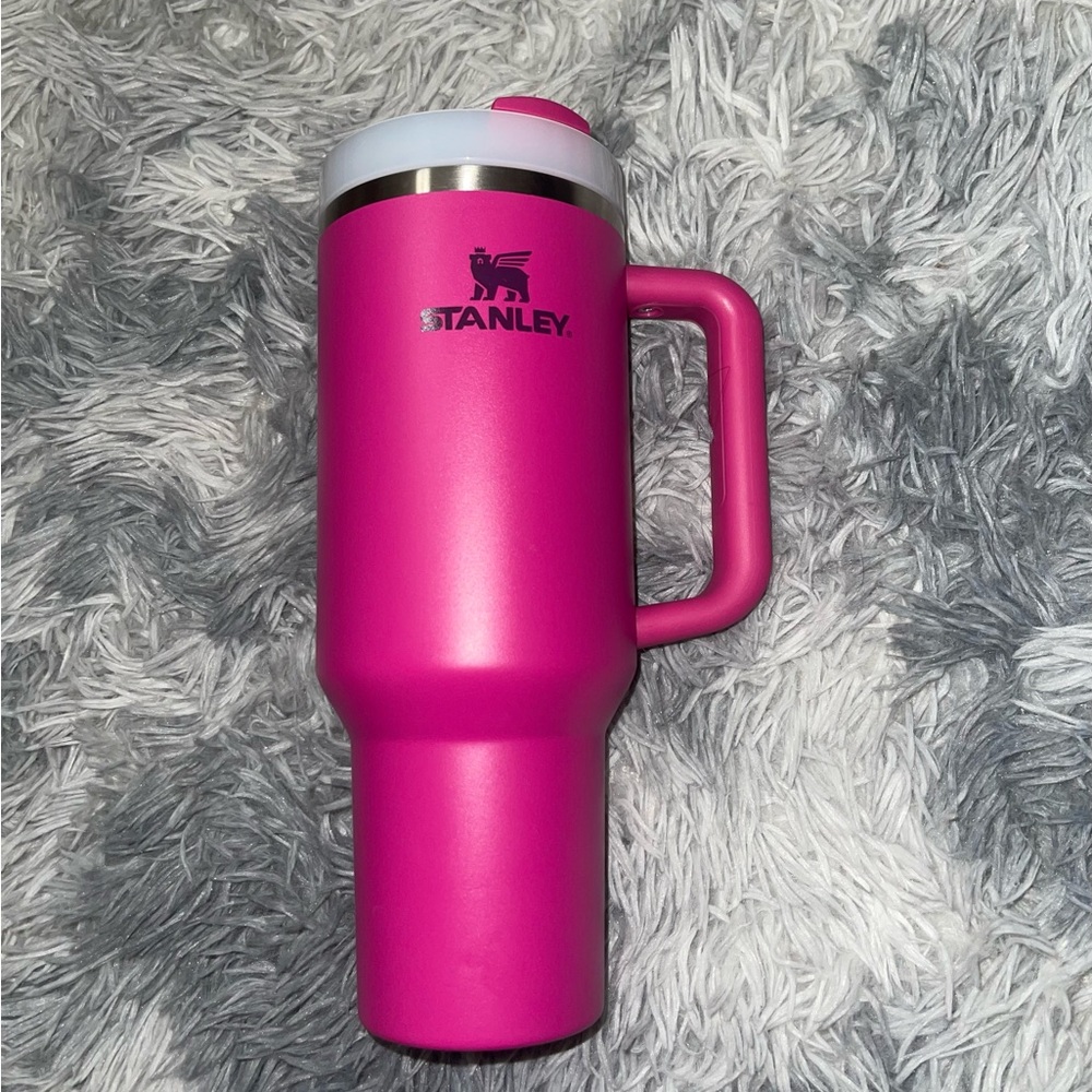 Stanley Fuchsia Travel Mug with Handle 40 oz